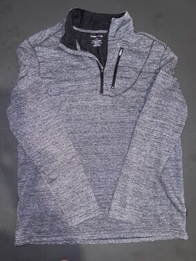 Swiss Tech Men's Heathered Charcoal Half-Zip Pullover